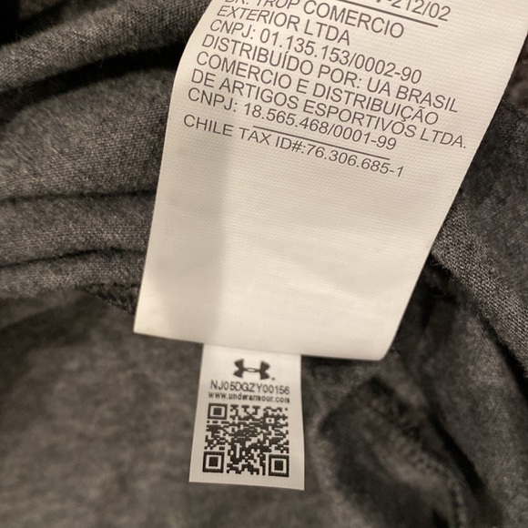 Under Amour Breast Cancer Awareness Long Sleeve T-Shirt. Size: S - Picture 9 of 14